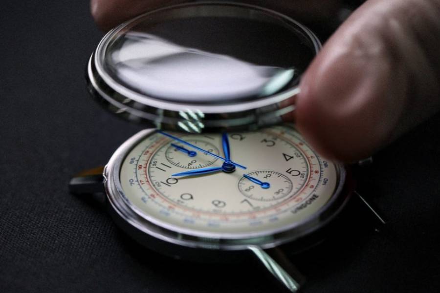 custom watch manufacturing